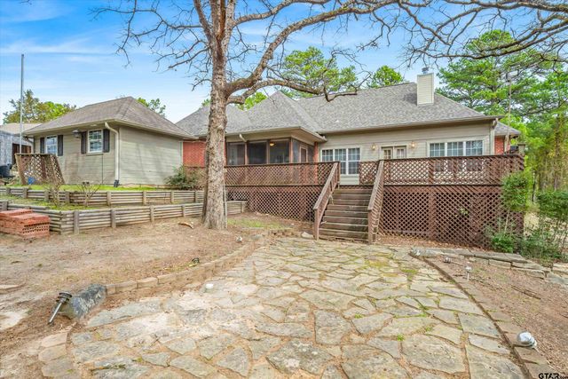 1304 Greenbriar Trail, Holly Lake Ranch, TX 75765