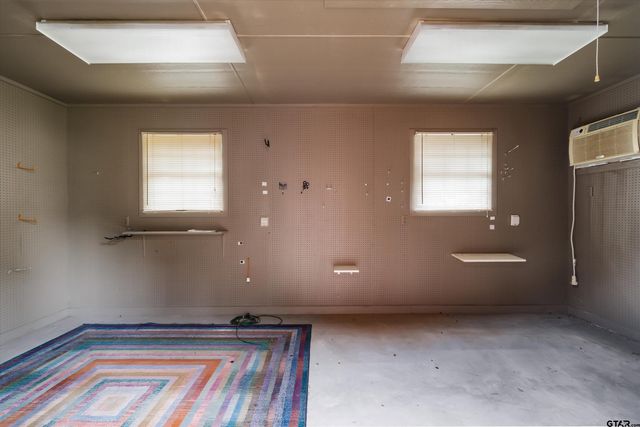 1304 Greenbriar Trail, Holly Lake Ranch, TX 75765