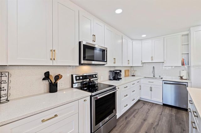 5396 GULF BOULEVARD 407, St Pete Beach, FL 33706