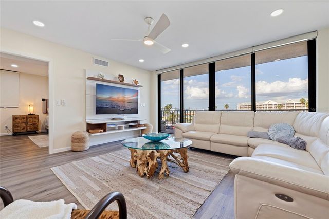 5396 GULF BOULEVARD 407, St Pete Beach, FL 33706