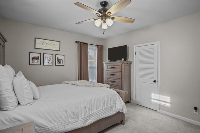 496 Daggett Avenue, Pawtucket, RI 02861