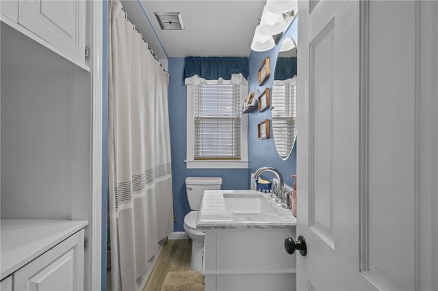 496 Daggett Avenue, Pawtucket, RI 02861