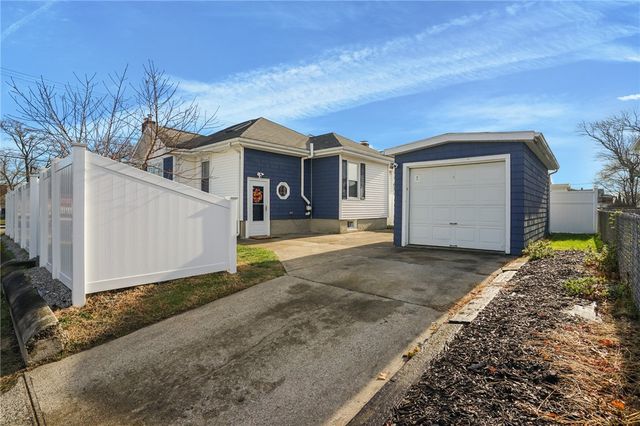 496 Daggett Avenue, Pawtucket, RI 02861