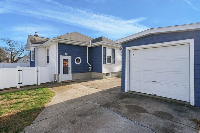 496 Daggett Avenue, Pawtucket, RI 02861