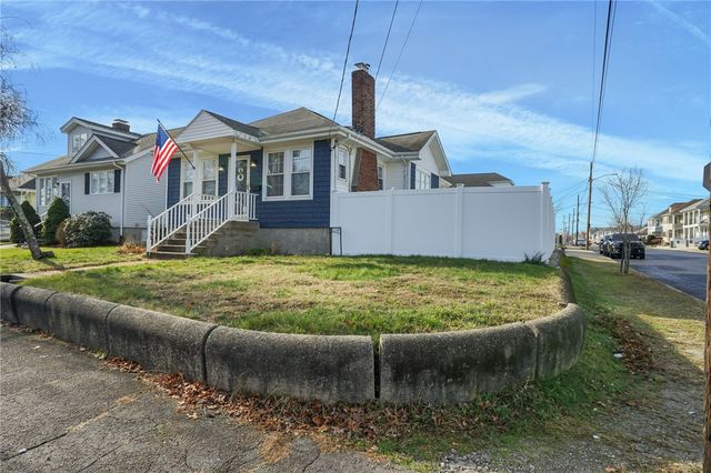 496 Daggett Avenue, Pawtucket, RI 02861