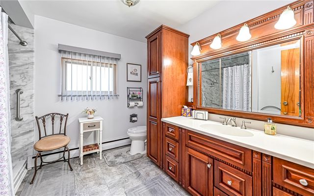 901 Roosevelt St, Conway, PA 15027