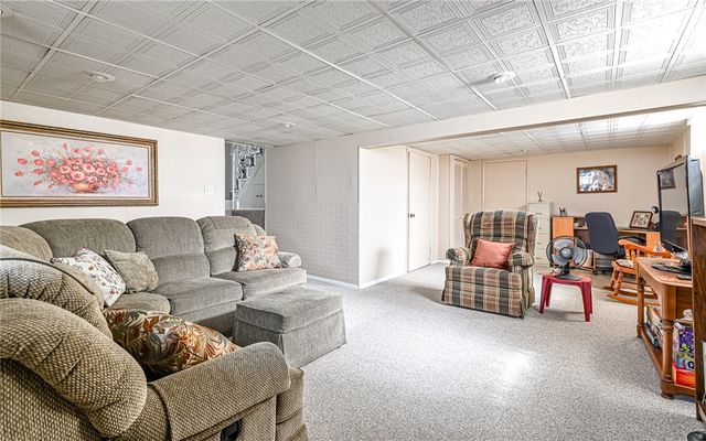 901 Roosevelt St, Conway, PA 15027