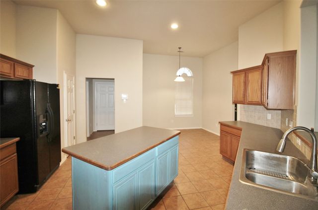 314 Cascade Drive, Red Oak, TX 75154