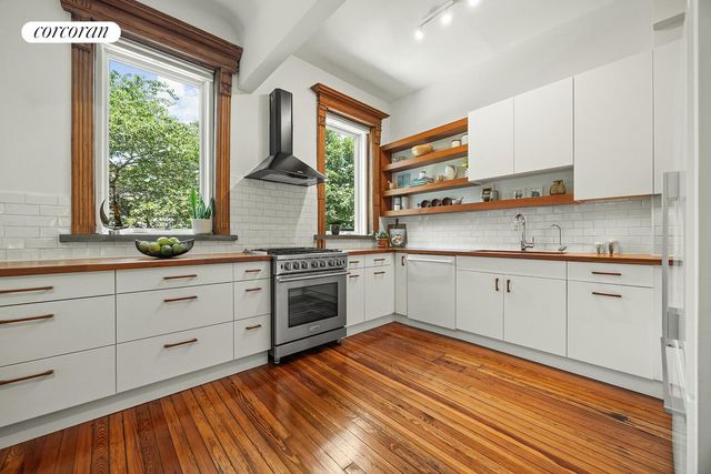 345 GATES Avenue, New York City, NY 11216
