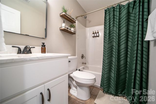 428 Emmas Grove Road, Fletcher, NC 28732