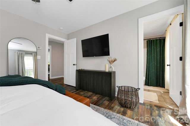 428 Emmas Grove Road, Fletcher, NC 28732