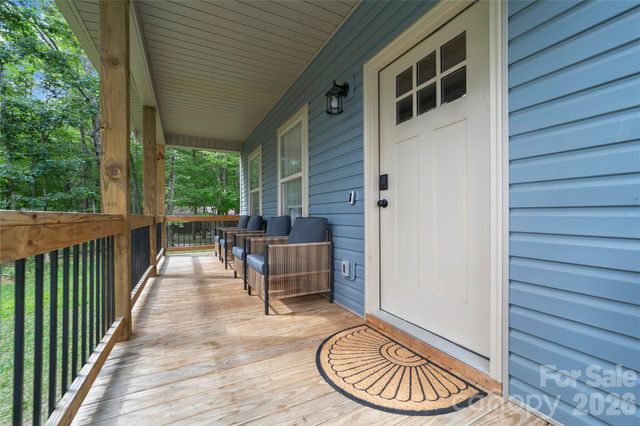 428 Emmas Grove Road, Fletcher, NC 28732