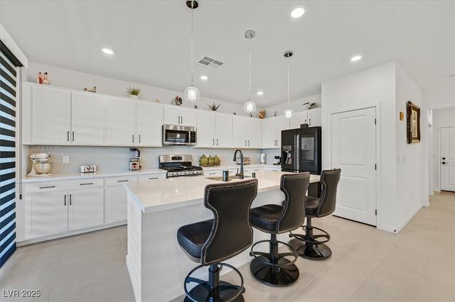 2933 Little Current Road, North Las Vegas, NV 89086