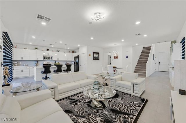 2933 Little Current Road, North Las Vegas, NV 89086