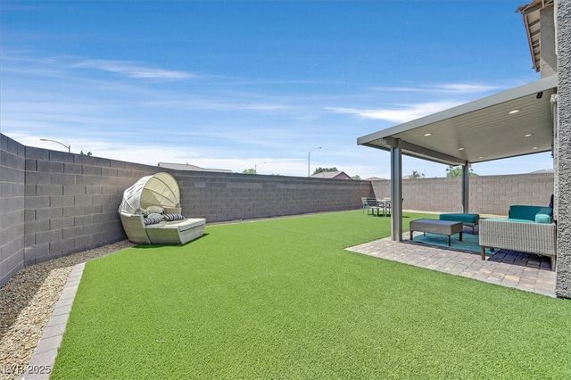 2933 Little Current Road, North Las Vegas, NV 89086