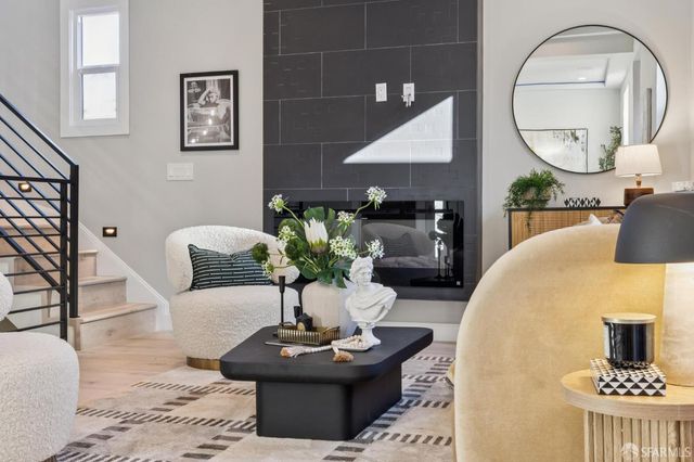 89 Naples Street, San Francisco, CA 94112