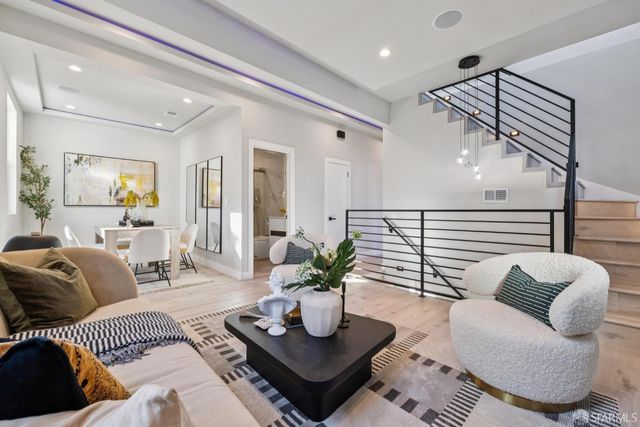 89 Naples Street, San Francisco, CA 94112