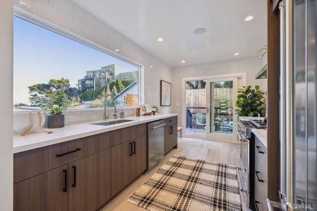 89 Naples Street, San Francisco, CA 94112