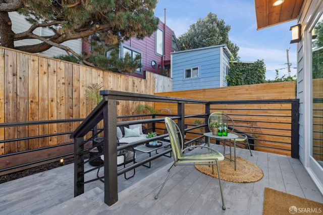 89 Naples Street, San Francisco, CA 94112