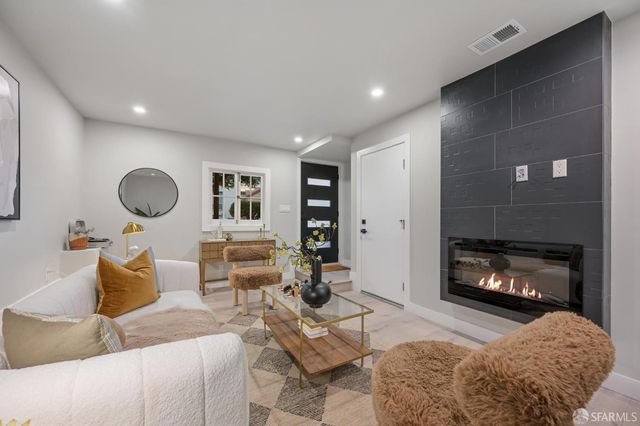 89 Naples Street, San Francisco, CA 94112