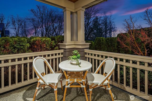 9026 NE 127th Place, Kirkland, WA 98034