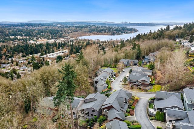 9026 NE 127th Place, Kirkland, WA 98034