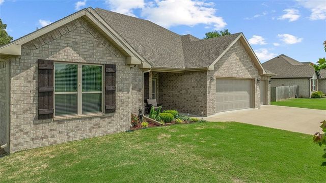12921 Randolph Road, Fayetteville, AR 72704