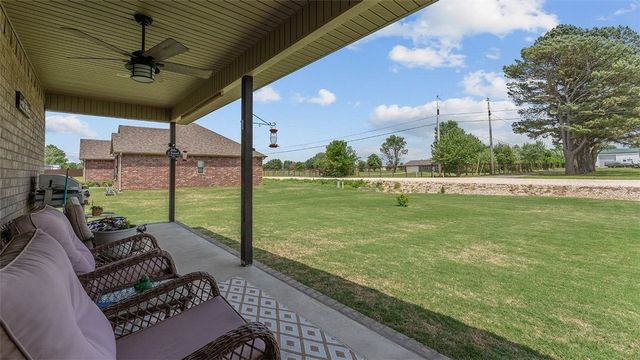 12921 Randolph Road, Fayetteville, AR 72704