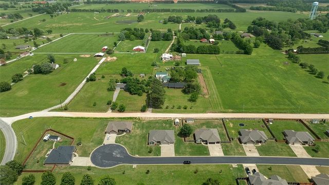 12921 Randolph Road, Fayetteville, AR 72704