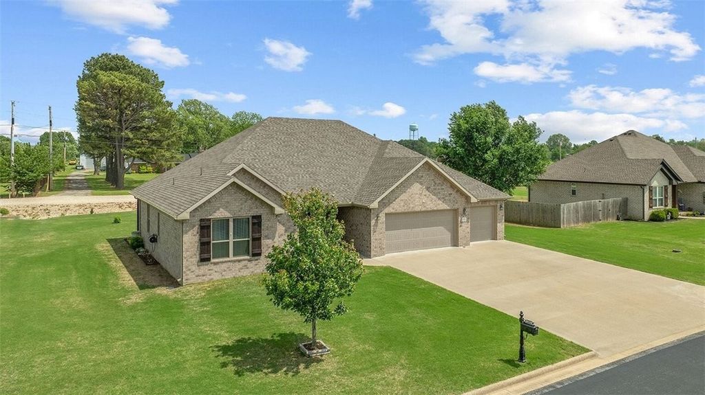 12921 Randolph Road, Fayetteville, AR 72704