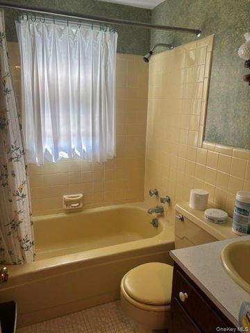 363 3rd Avenue, Bayport, NY 11705