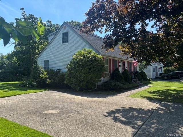 363 3rd Avenue, Bayport, NY 11705