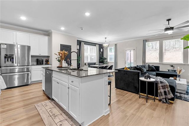 715 River Gardens SE Drive, Atlanta, GA 30354