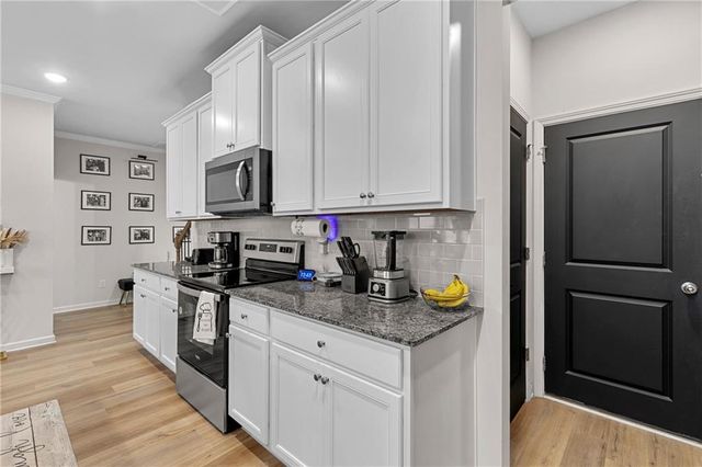 715 River Gardens SE Drive, Atlanta, GA 30354