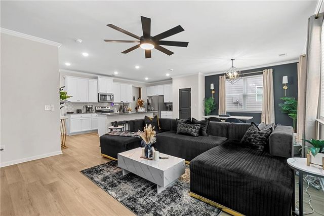 715 River Gardens SE Drive, Atlanta, GA 30354