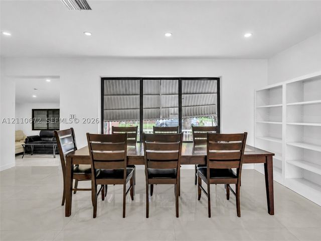 5220 SW 26th Ave, Dania Beach, FL 33312