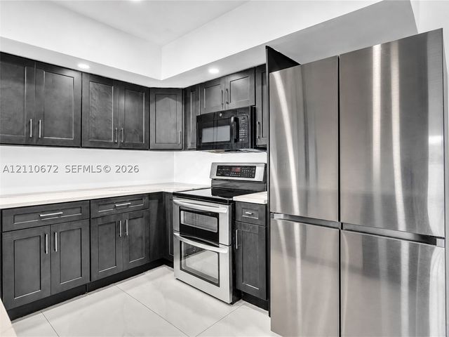 5220 SW 26th Ave, Dania Beach, FL 33312