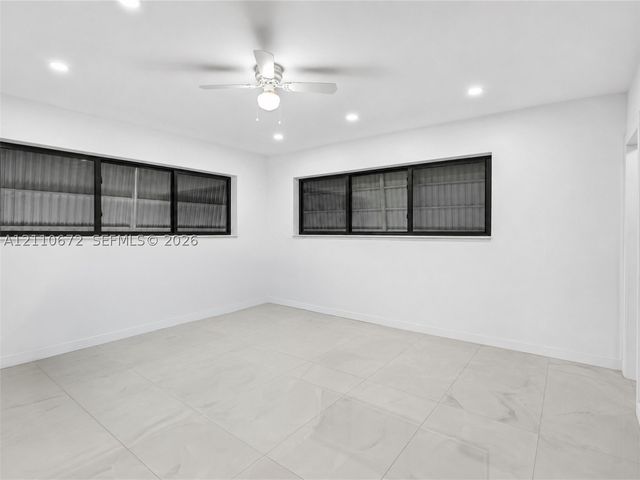 5220 SW 26th Ave, Dania Beach, FL 33312