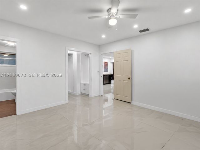 5220 SW 26th Ave, Dania Beach, FL 33312