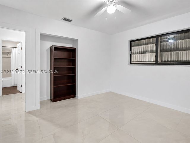 5220 SW 26th Ave, Dania Beach, FL 33312
