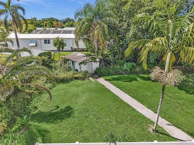 5220 SW 26th Ave, Dania Beach, FL 33312