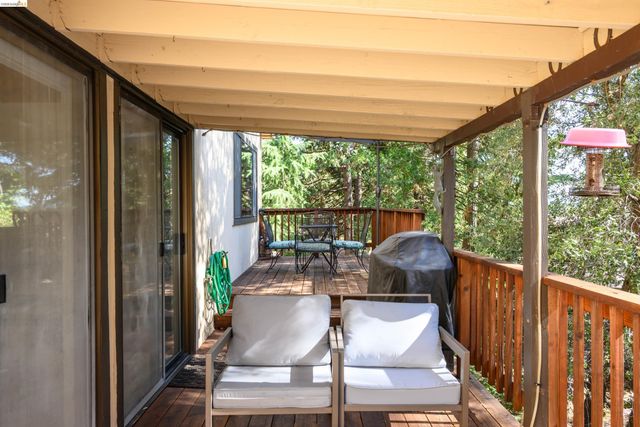 18861 Lookout Dr, Twain Harte, CA 95383