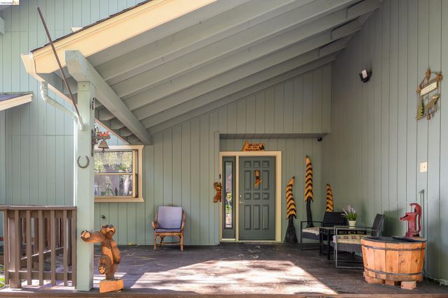 18861 Lookout Dr, Twain Harte, CA 95383