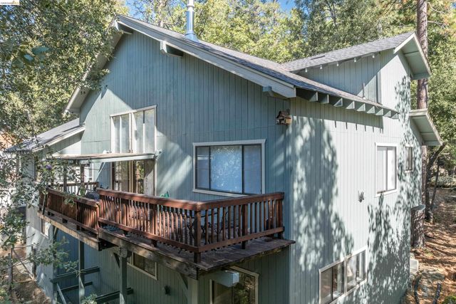 18861 Lookout Dr, Twain Harte, CA 95383