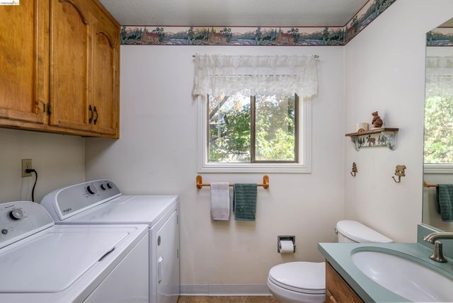 18861 Lookout Dr, Twain Harte, CA 95383