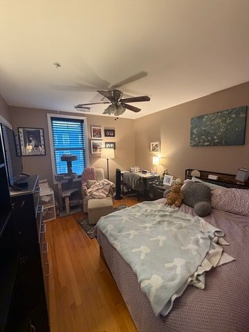 100 Fellsway West 207, Somerville, MA 02145