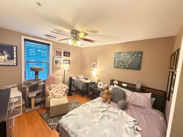 100 Fellsway West 207, Somerville, MA 02145