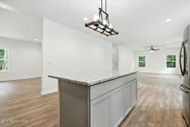 177 Cove Springs Drive Drive, Dandridge, TN 37725