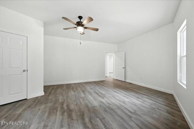 177 Cove Springs Drive Drive, Dandridge, TN 37725