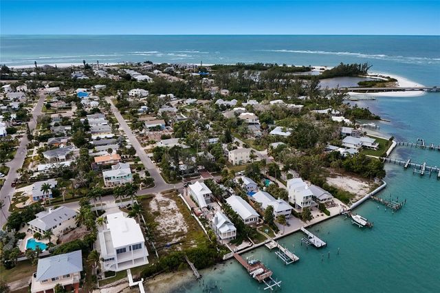 7094 LONGBOAT DRIVE E, Longboat Key, FL 34228